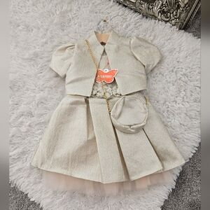 Pink Butterfly Charming Elegant Ivory Dress Set. Size 4T. New.